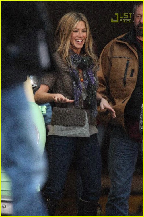 Full Sized Photo of jennifer aniston flower girl 01 Photo 850111