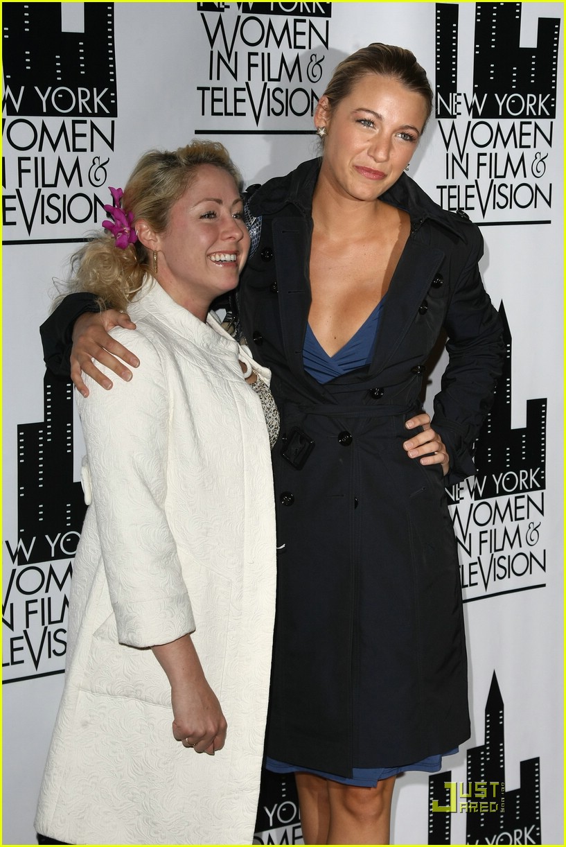 Blake Lively Is A Woman In Film And Television Photo 1995011