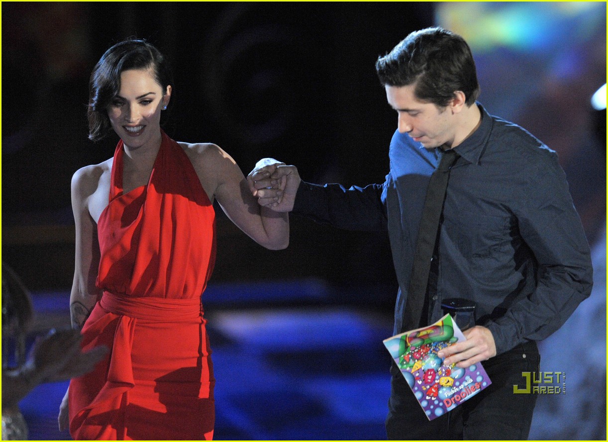 Megan Fox Screams SEXY SIREN: Photo 2294211 | Megan Fox Pictures | Just