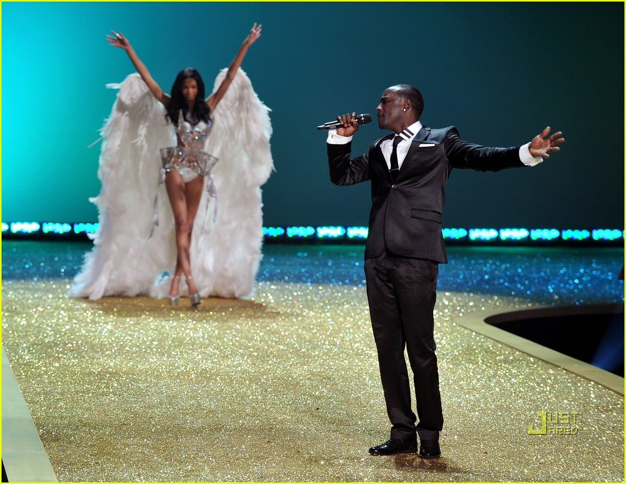 Full Sized Photo of chanel iman lily aldridge candice swanepoel