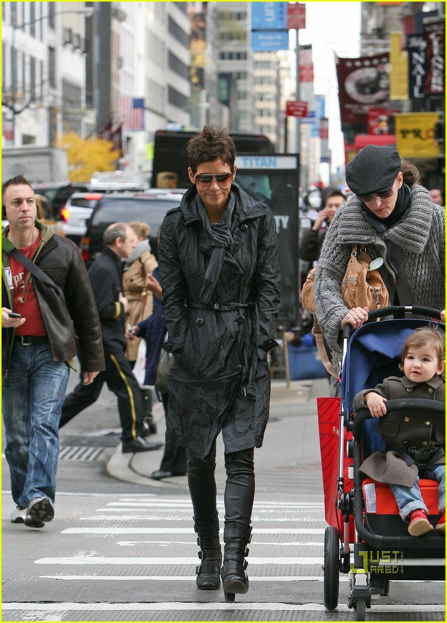 Halle Berry Stroller