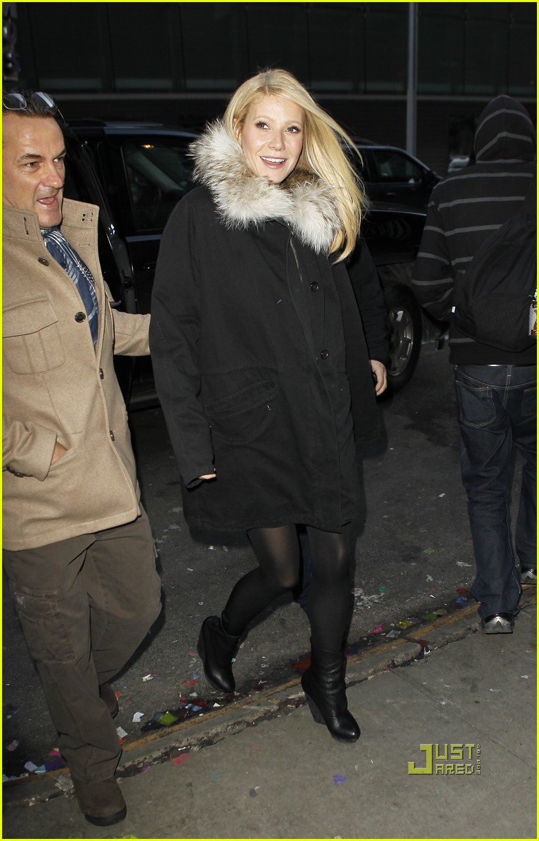 Full Sized Photo of gwyneth paltrow gma 05 | Photo 2507909 | Just Jared