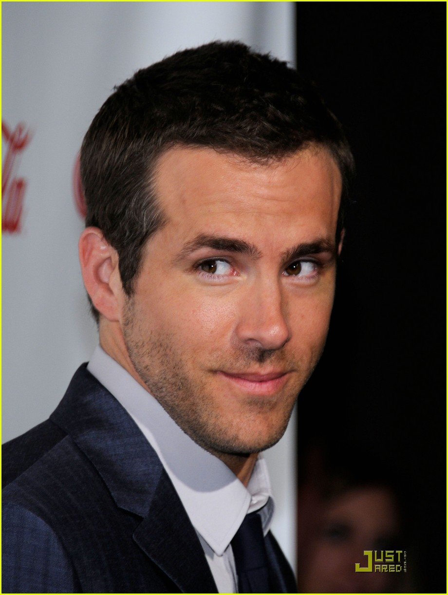 Ryan Reynolds: CinemaCon Awards 2011: Photo 2531975 | Ryan Reynolds