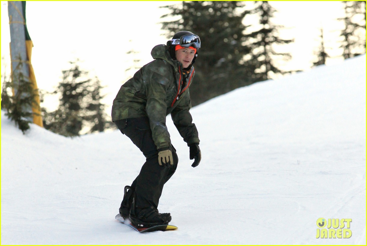 Full Sized Photo of cory monteith snowboarding vancouver 13 Photo