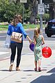 jennifer garner runs errands with violet seraphina 30