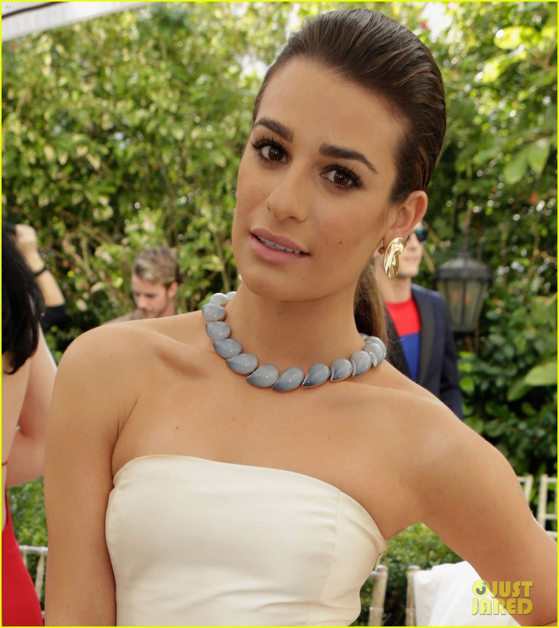 lea-michele-lily-collins-cfda-vogue-fashion-fund-2013-05.jpg
