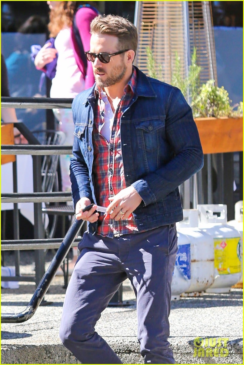 ryan reynolds denim vest
