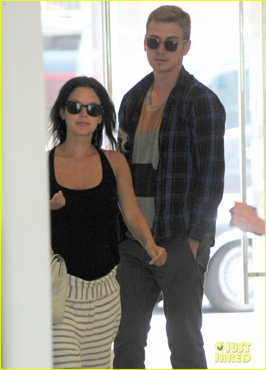 Rachel Bilson & Hayden Christensen Couple Up for Routine Baby CheckUp