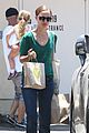 natalie portman goes green healthy at m cafe 04