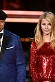 Gwyneth Paltrow Introduces Her BFF Beyonce at Grammys 2015 