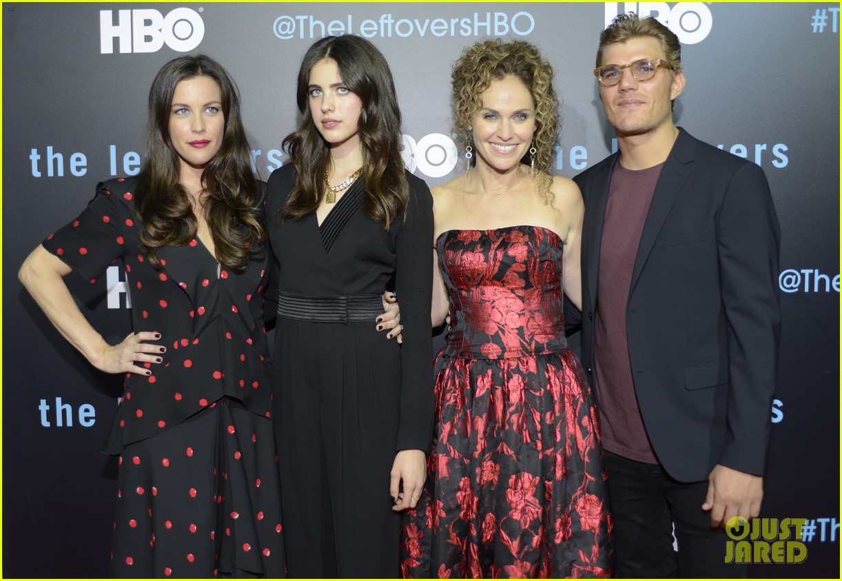 Full Sized Photo of jennifer aniston justin theroux leftovers season 2