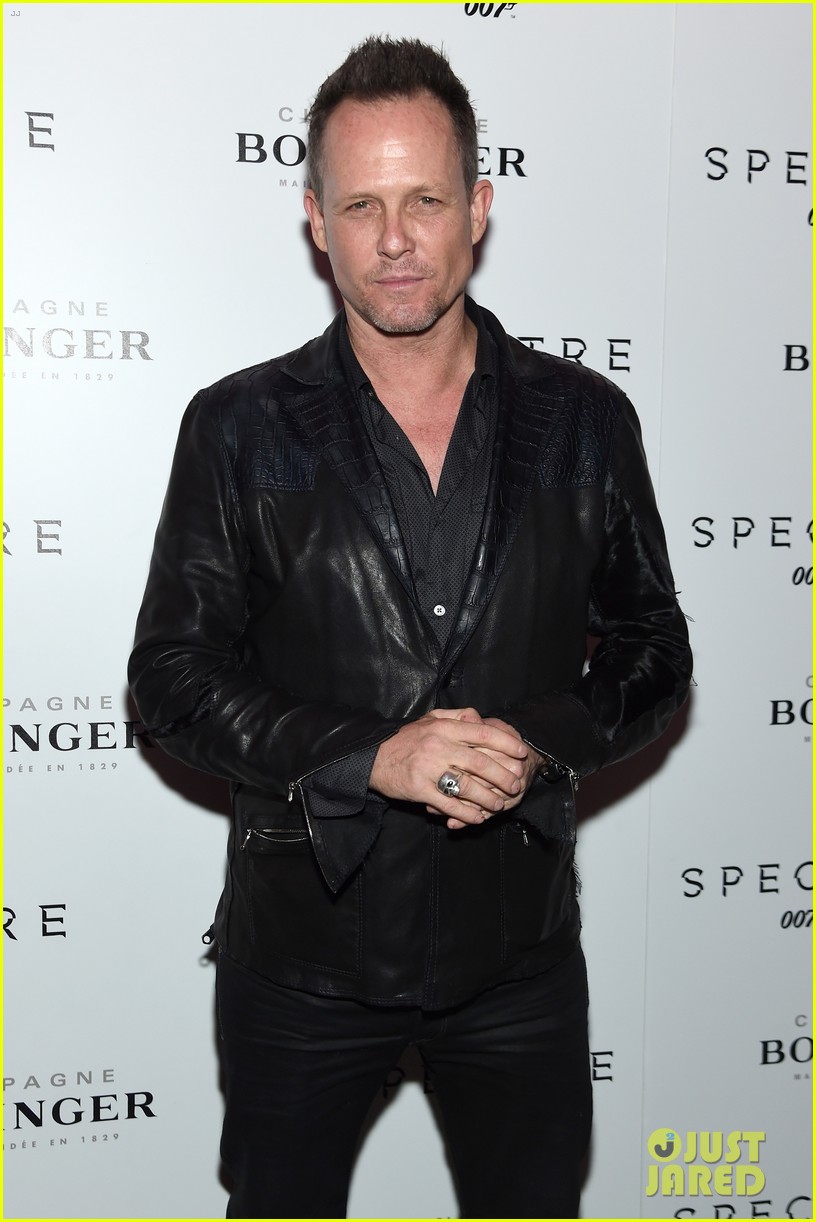 Gender pay gap abstract image