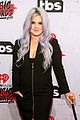 kelly osbourne iheartradio music awards 2016 red carpet 07