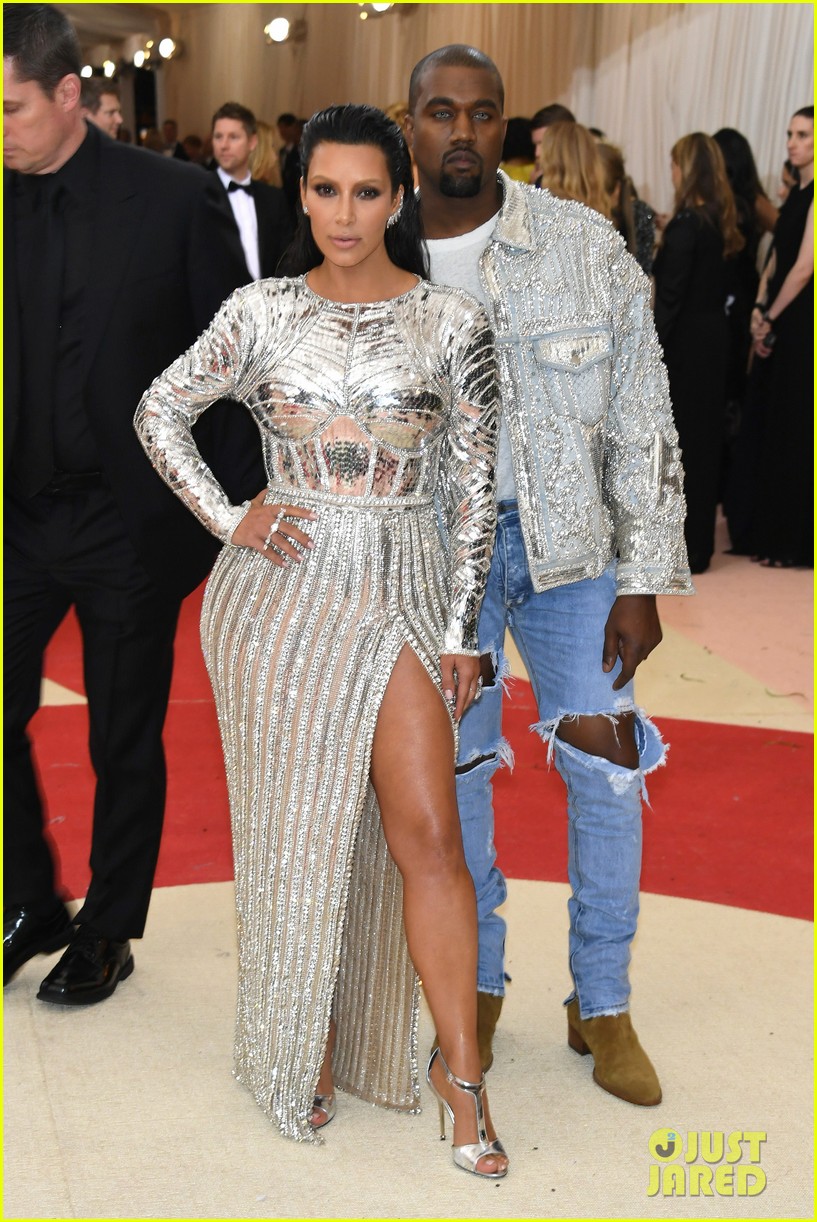 kim kardashian kanye west met gala 2016 red carpet 02