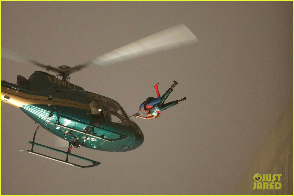 spider man stunt doubles helicopter scene 07