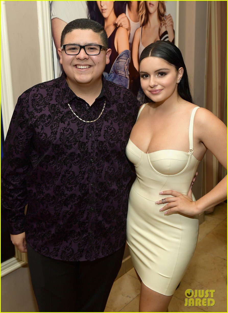Full Sized Photo Of Ariel Winter Sarah Hyland Pre Emmys Party 02