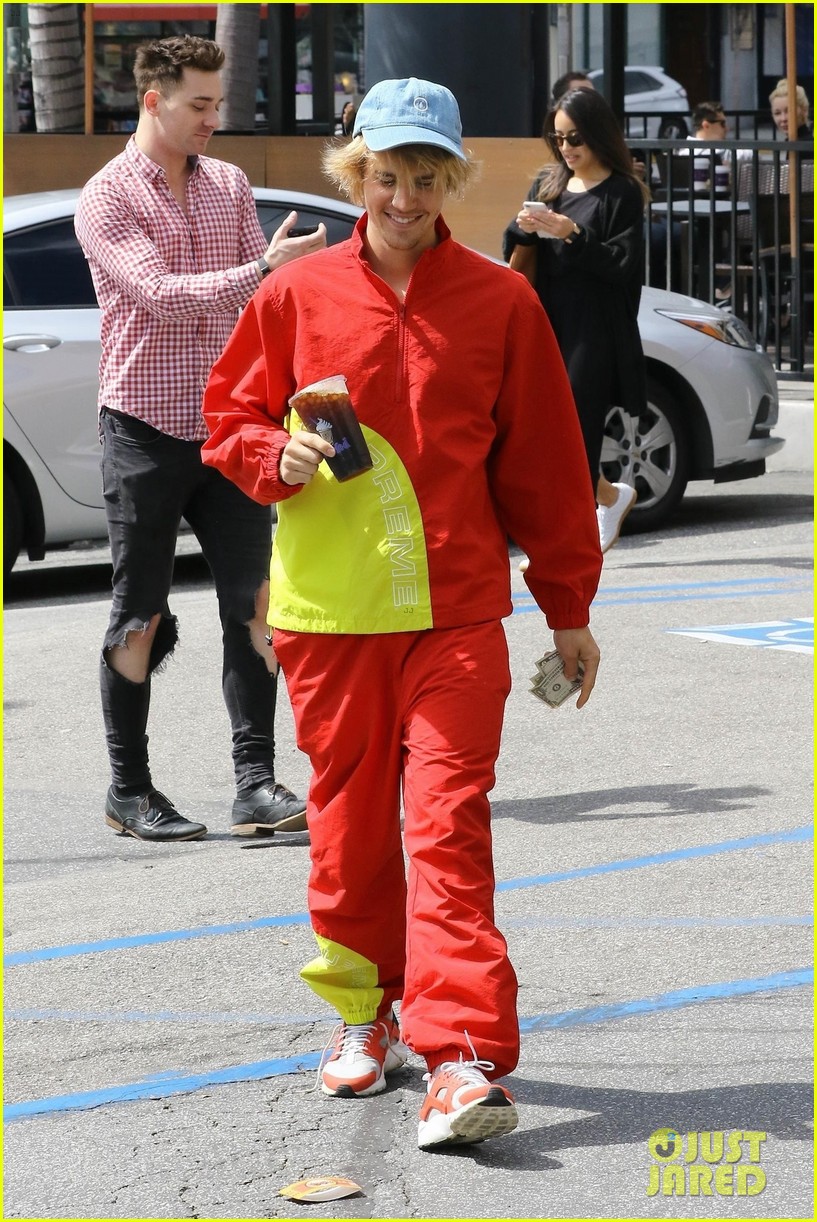 justin bieber red shoes