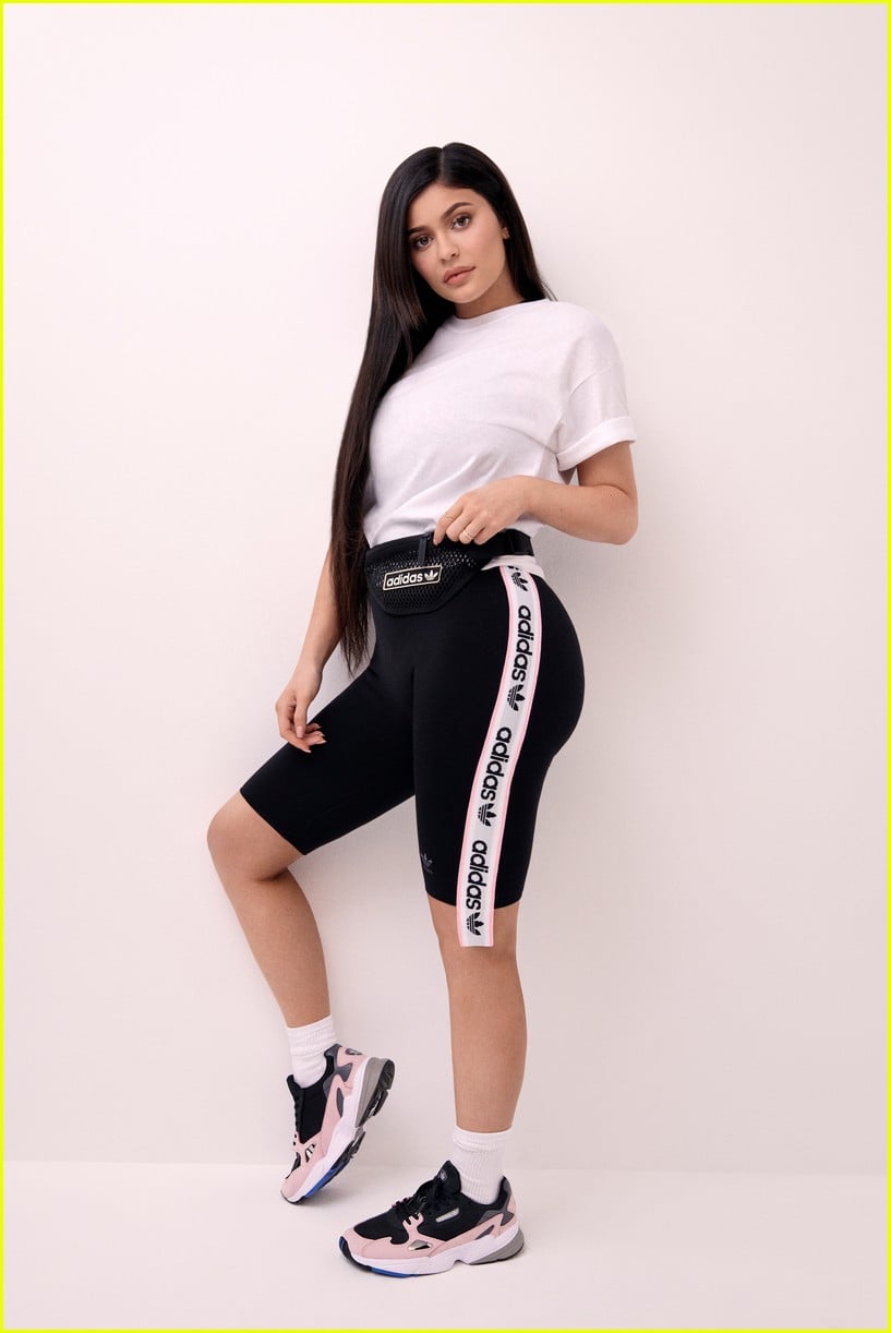 kylie jenner adidas leggings