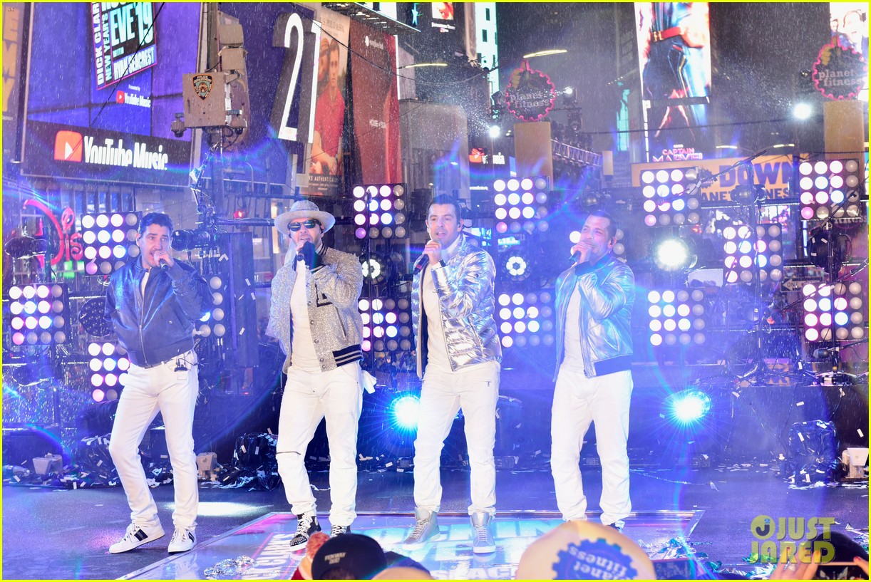 Full Sized Photo of new kids on the block new years eve 24 Photo