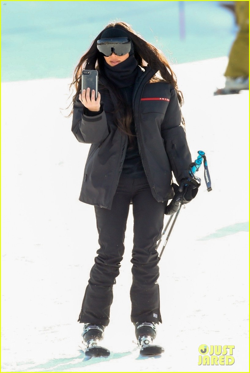 Full Sized Photo of kim kourtney kardashian hit the slopes with their