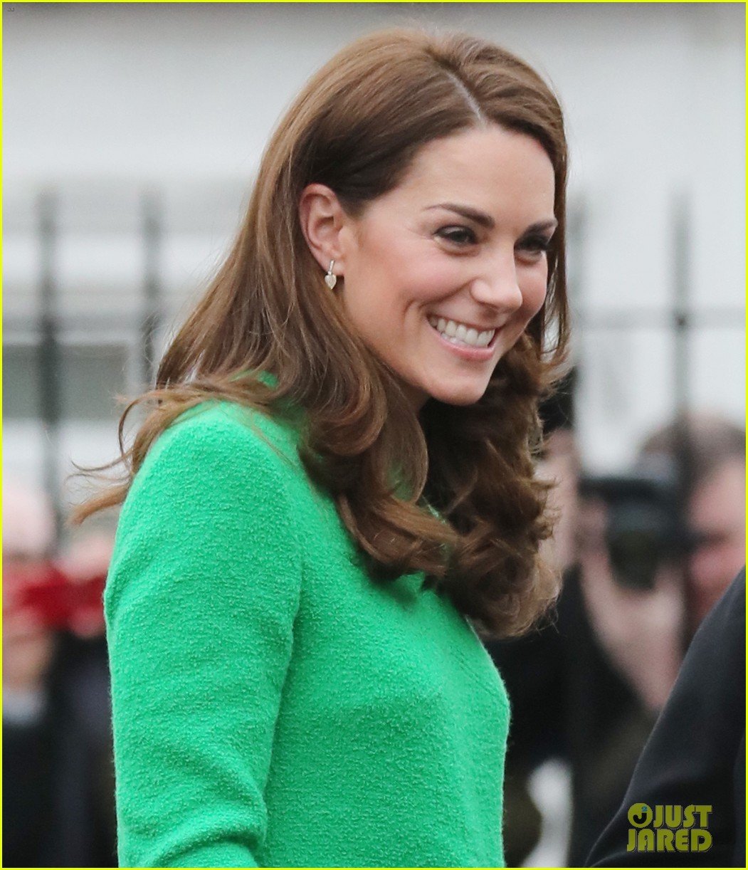 Full Sized Photo of kate middleton school visits london 08 | Photo