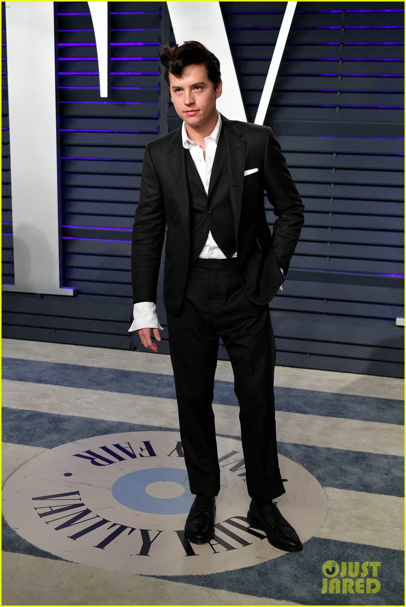 cole-sprouse-dylan-sprouse-vanity-fair-oscar-party-13.jpg
