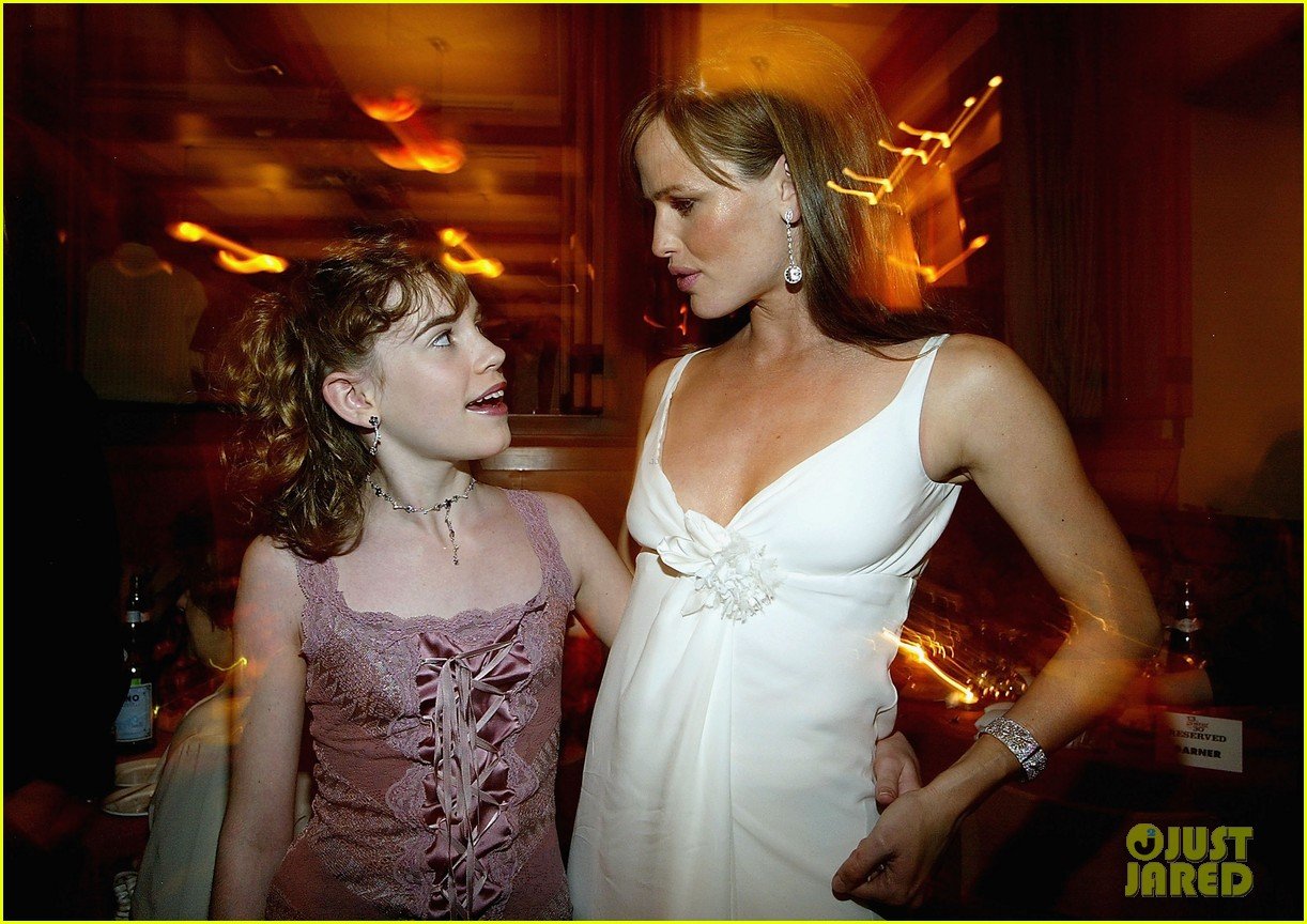 Full Sized Photo of jennifer garner look back 13 going on