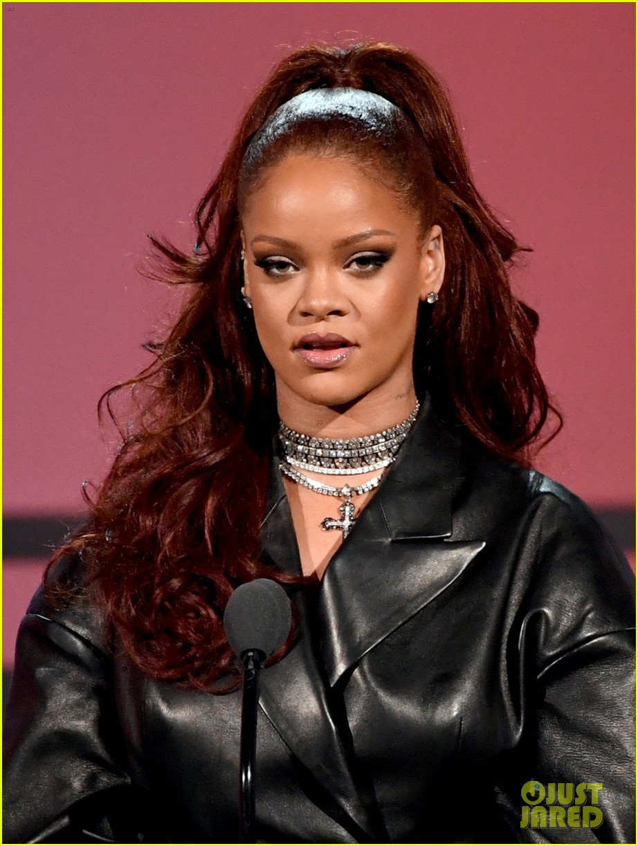 Full Sized Photo of rihanna dons leather outfit for bet awards 13