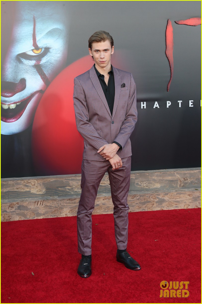 it chapter two premiere