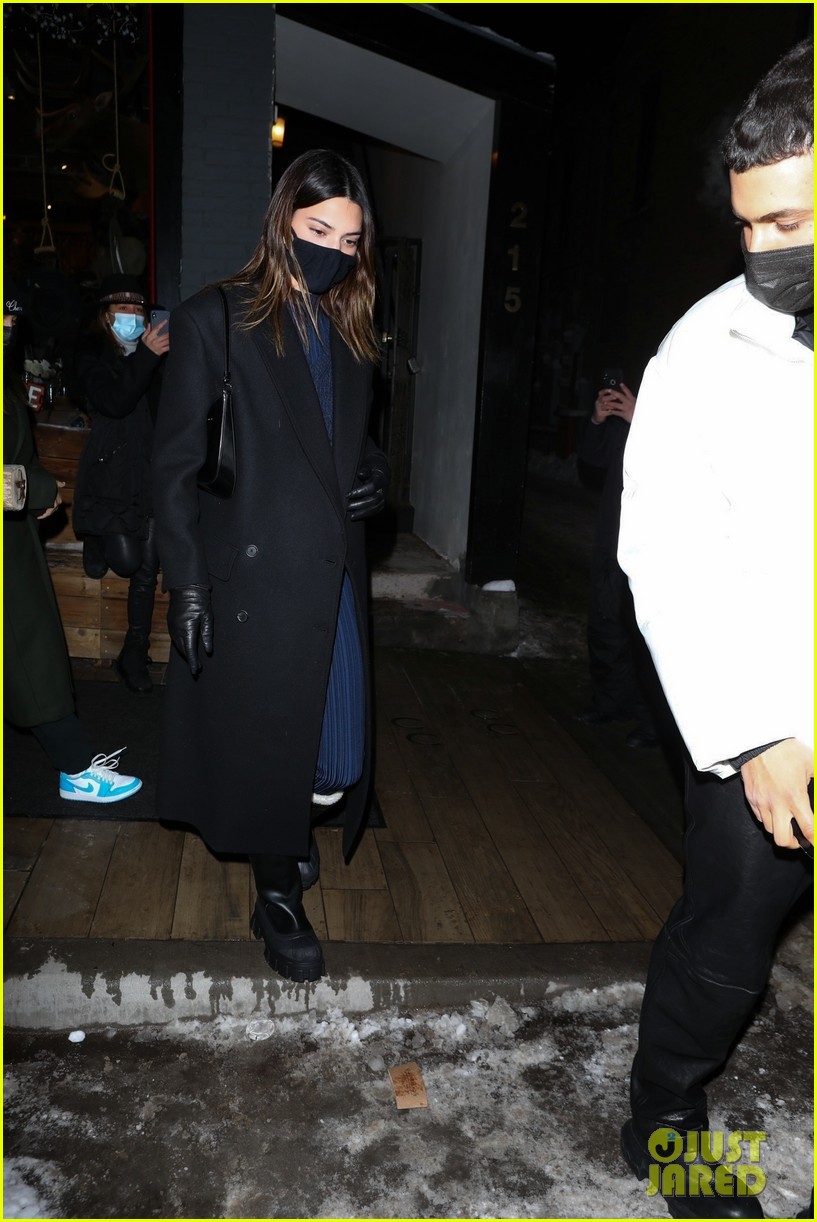 Full Sized Photo of kendall jenner marijuana dispensary in aspen 77