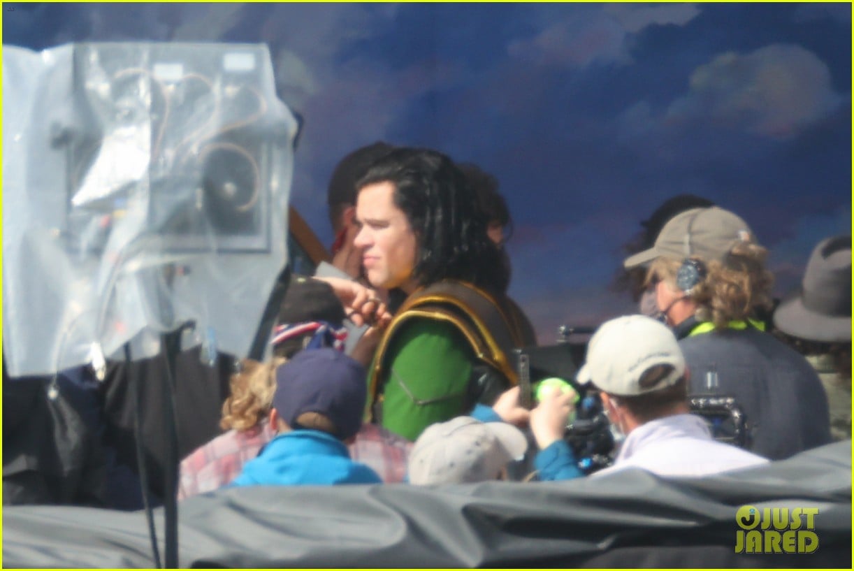 Full Sized Photo of melissa mccarthy matt damon thor love thunder set