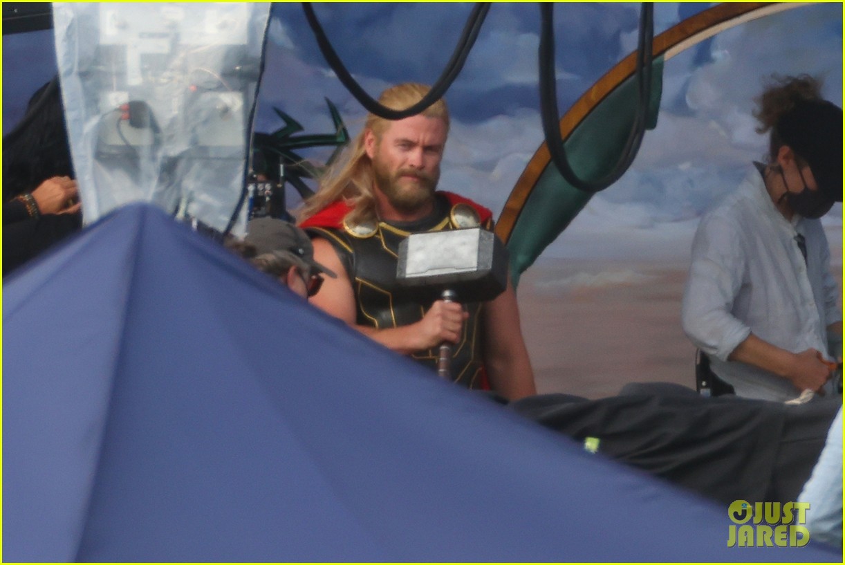 Full Sized Photo of melissa mccarthy matt damon thor love thunder set