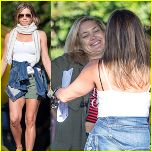 Kate Hudson & Jennifer Aniston Hug It Out On 'Mother's Day' Set