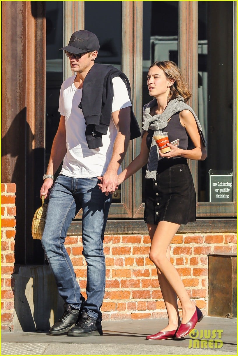 when did roman and brittany start dating